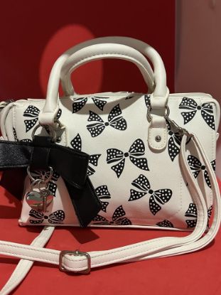 Picture of Claires-crossbody bag -White and Black
