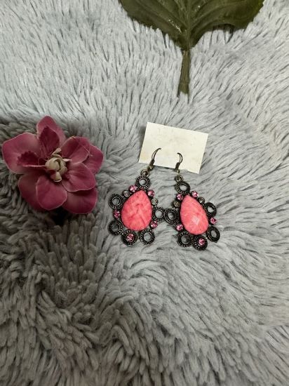 Elegant Earrings for Mature Women