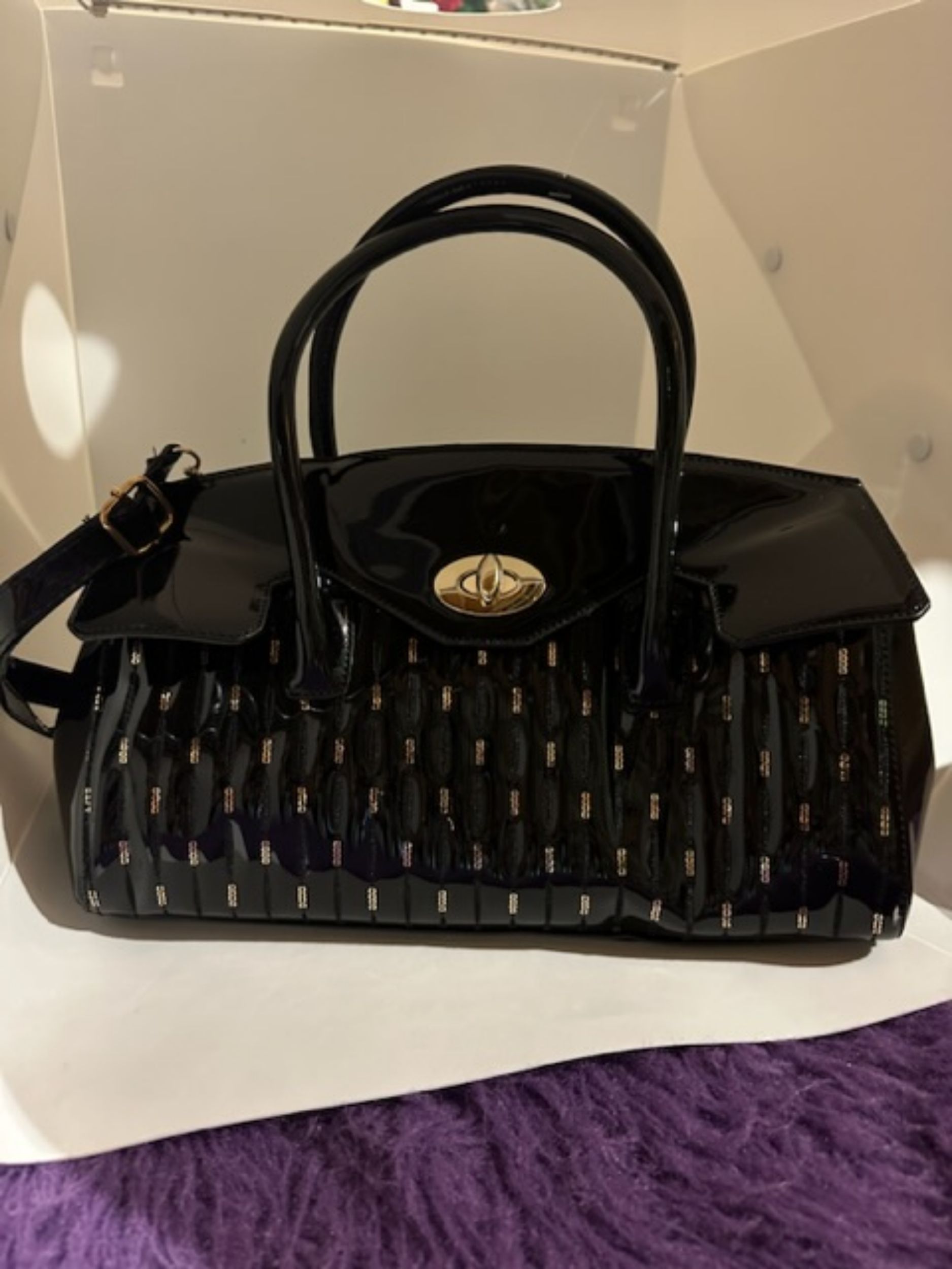 Unique Weiliduoer Handbag