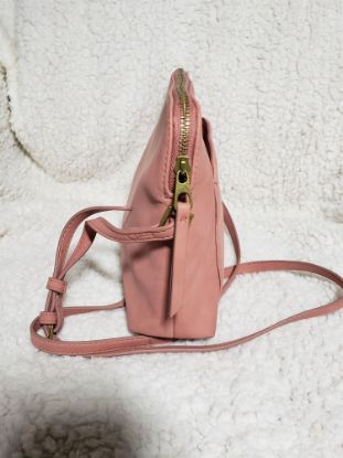 Picture of Universal Thread Cross Body Bag
