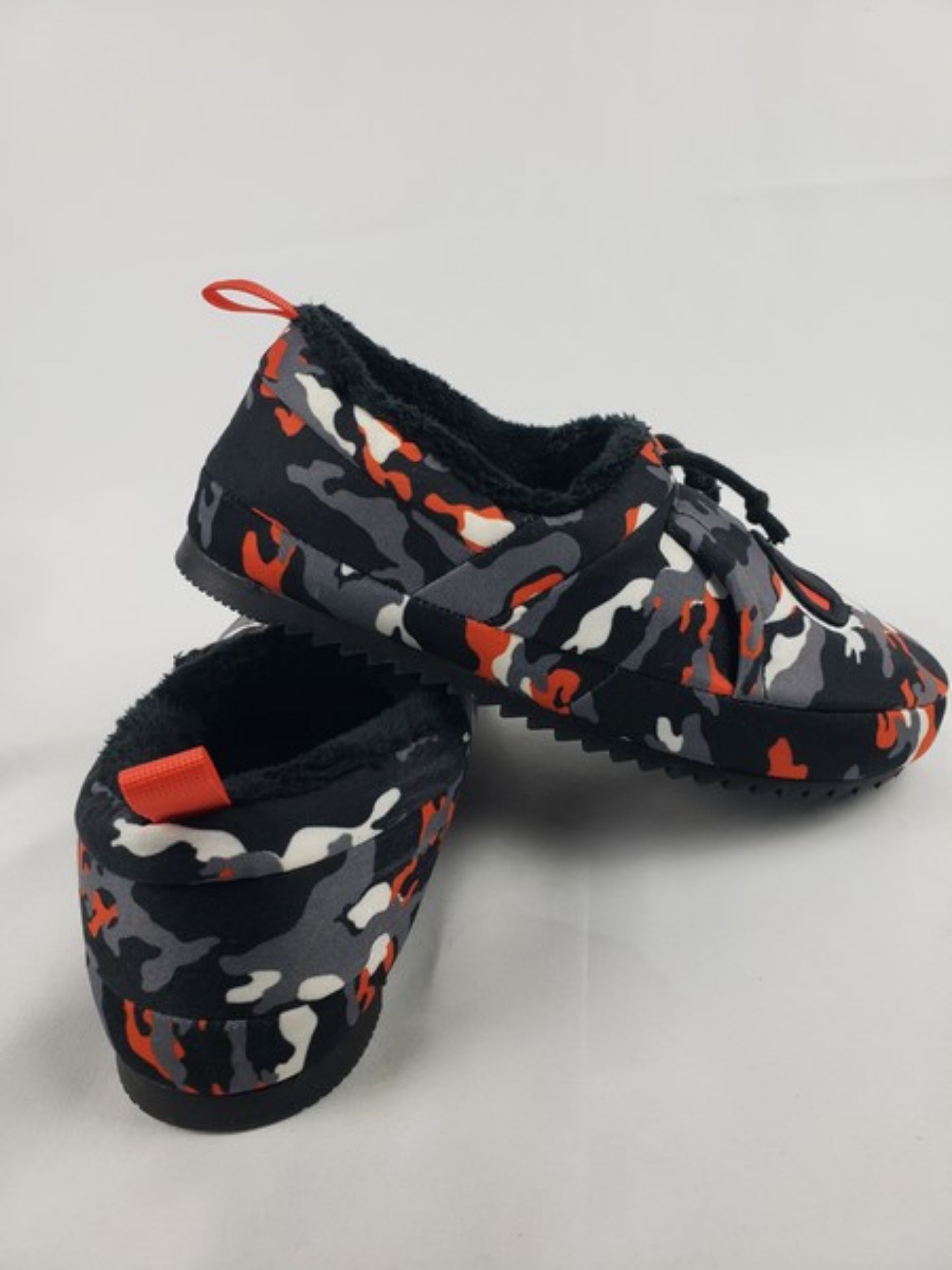 Picture of Champion University Camo Slippers – Size 7 – Orange, Gray, White & Black – Unisex Comfort